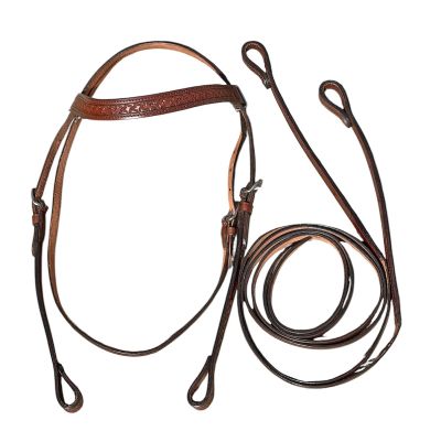 Седло в комплект с юзда, поводи и нагръдник